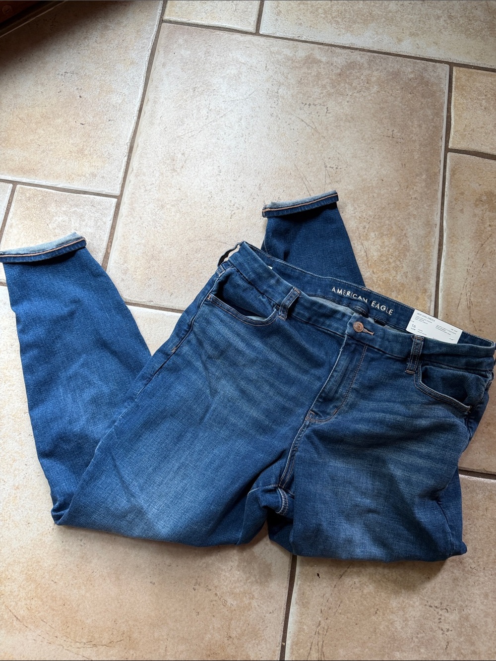 American Eagle Outfitters Women’s Dark Blue Skinny Jeans